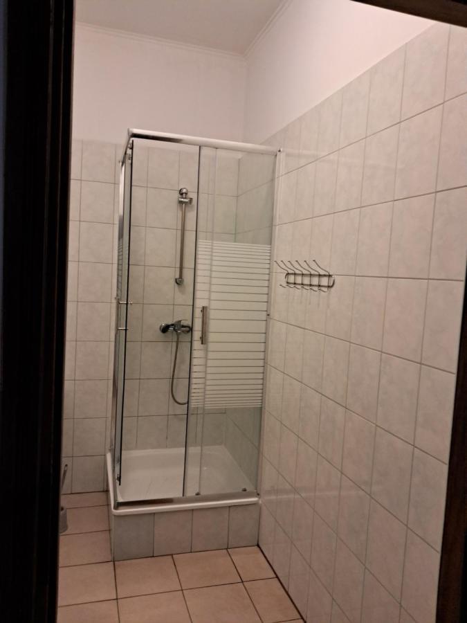Feniks Pokoje Goscinne Malbork Quarto foto