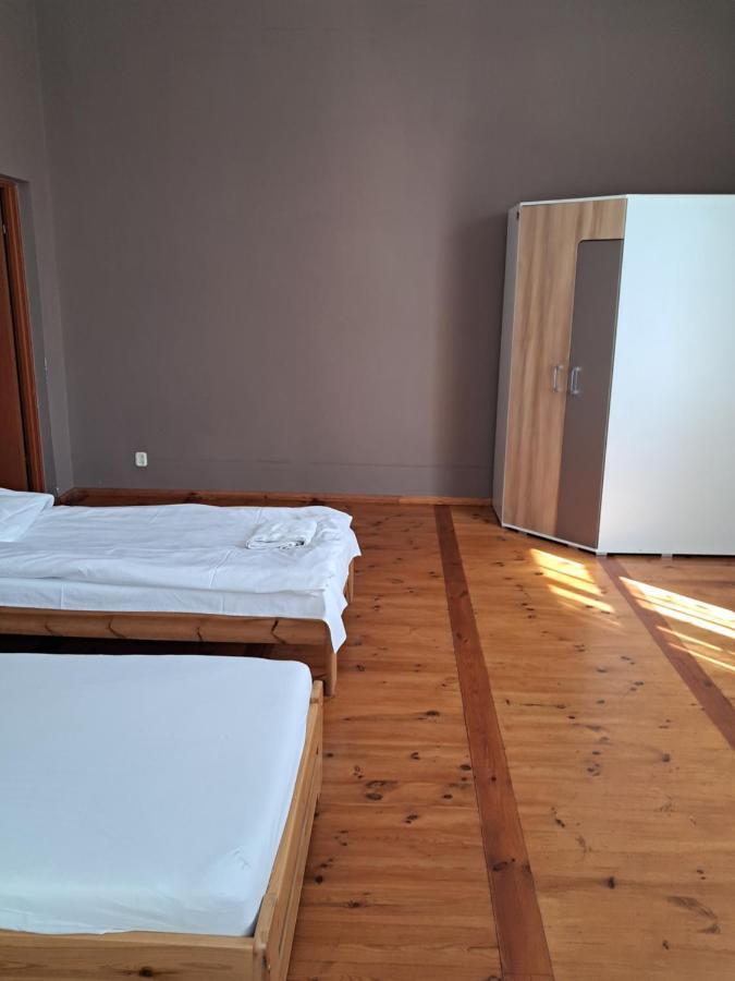 Feniks Pokoje Goscinne Malbork Quarto foto